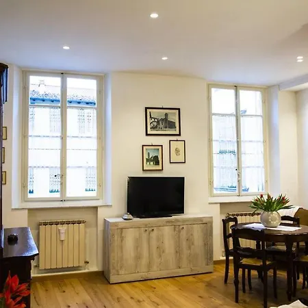 Burlamacchi - Affitti Brevi Italia Apartment *