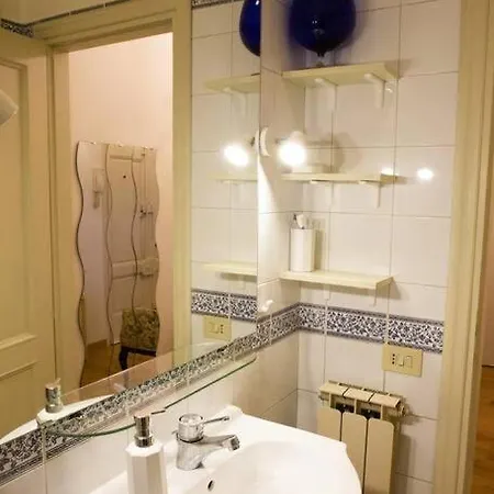 Burlamacchi - Affitti Brevi Italia Apartment *